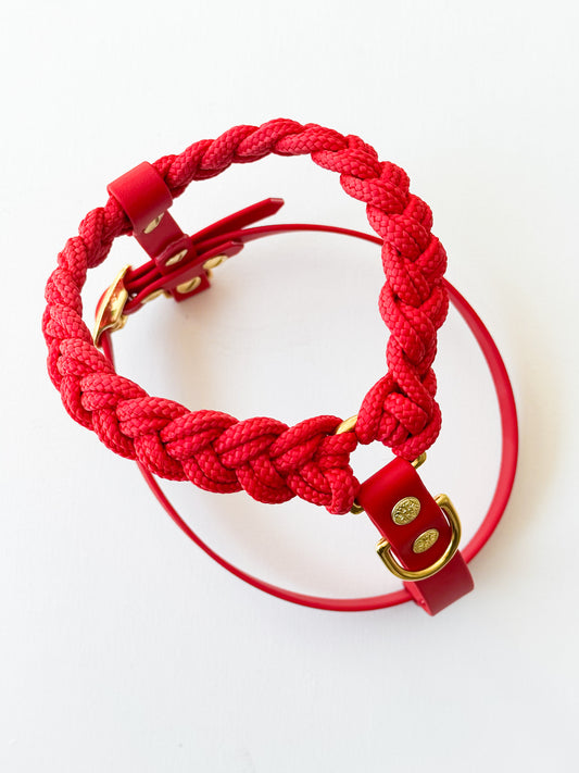 Signature Harness: Touch of Red