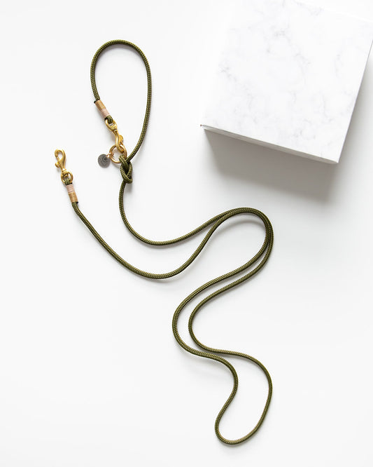 Signature Leash: Oh My Green!