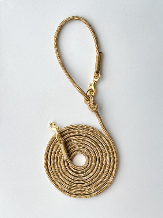 Signature Leash: Pawberry